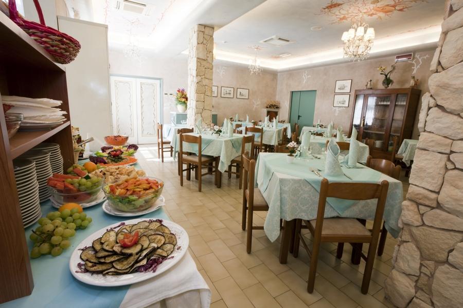 Hotel Rodi Червия Экстерьер фото